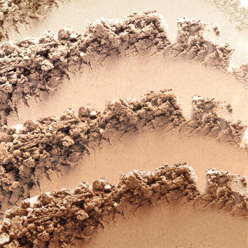 Quiet-on-Set-Setting-Powder-swatch